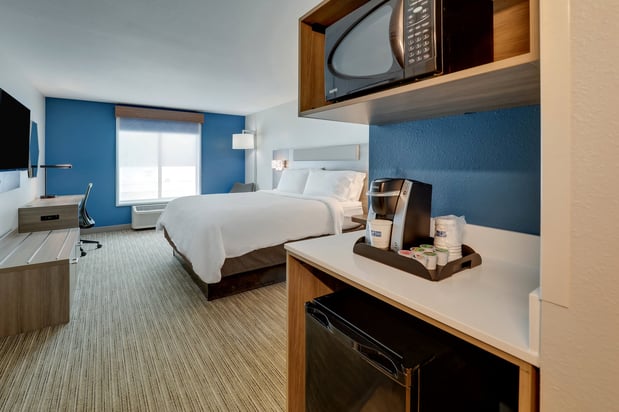 Images Holiday Inn Express & Suites Hinesville East - Fort Stewart by IHG