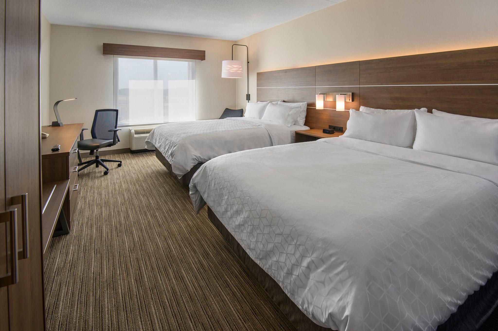 Images Holiday Inn Express & Suites North Bay, an IHG Hotel