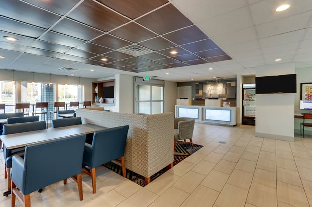 Images Holiday Inn Express Cincinnati North - Monroe by IHG