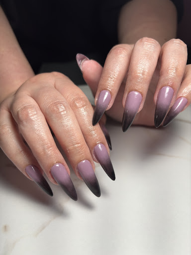 Images StarLuxe Nails & Spa Lounge