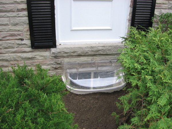 SunHouse Window Well and Cover Clarke Basement Systems Vaughan (416)800-1687