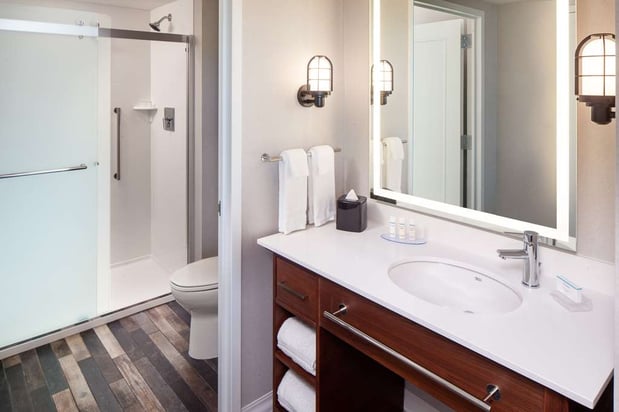 Images Homewood Suites by Hilton Boston Seaport District