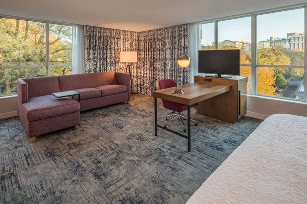 Images Hampton Inn & Suites Portland-Pearl District
