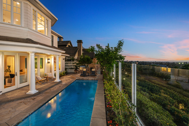 Images Leo Goldschwartz, REALTOR | Coldwell Banker