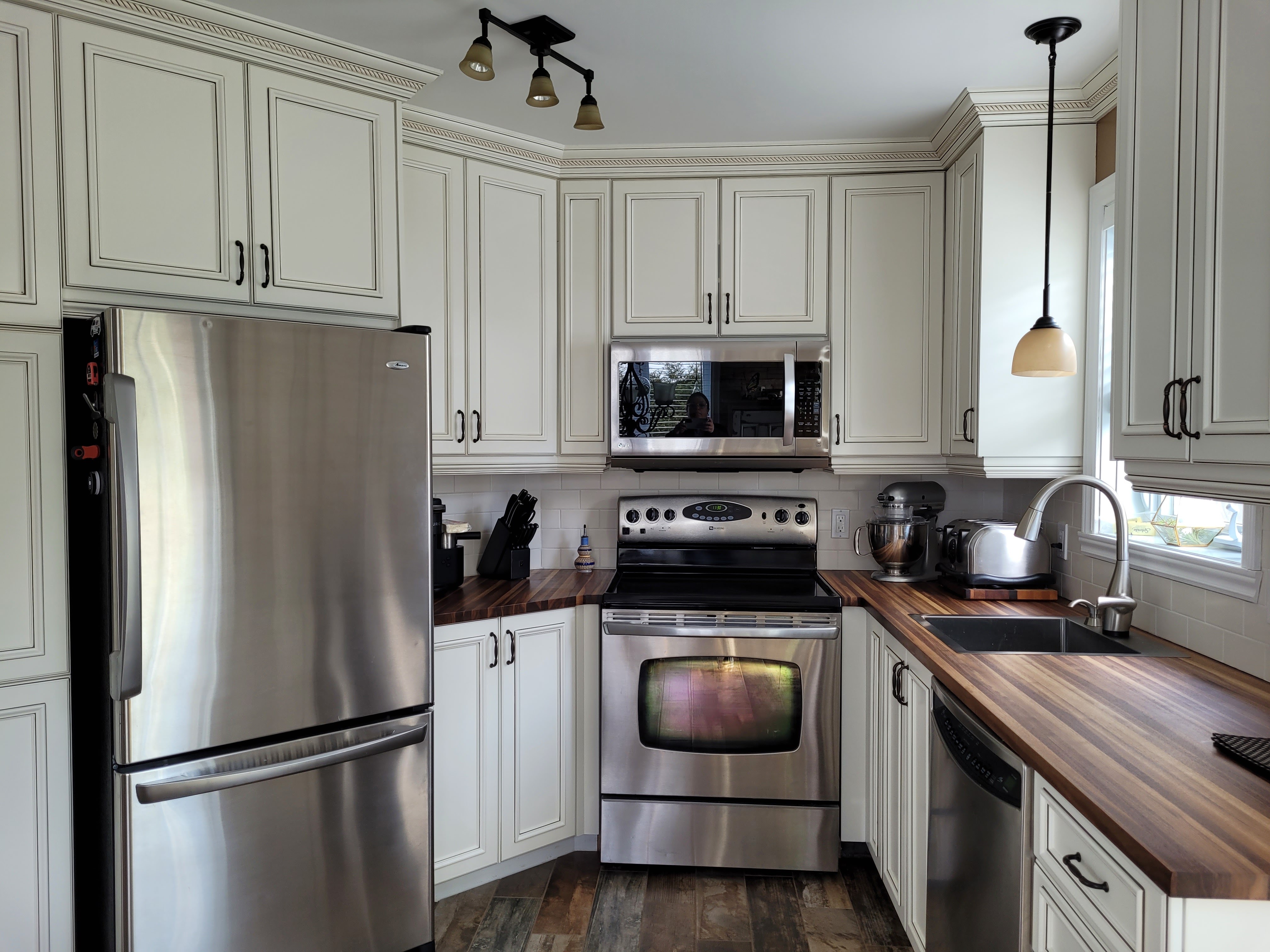 Images Finition Jaro | Spécialiste en relooking et rénovation de cuisines | Estrie