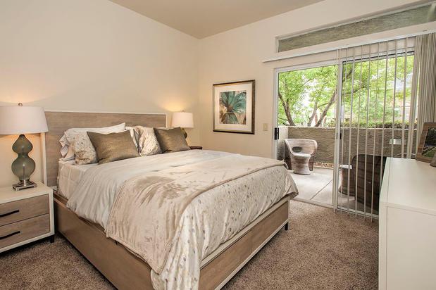 Images Autumn Oaks Apartments