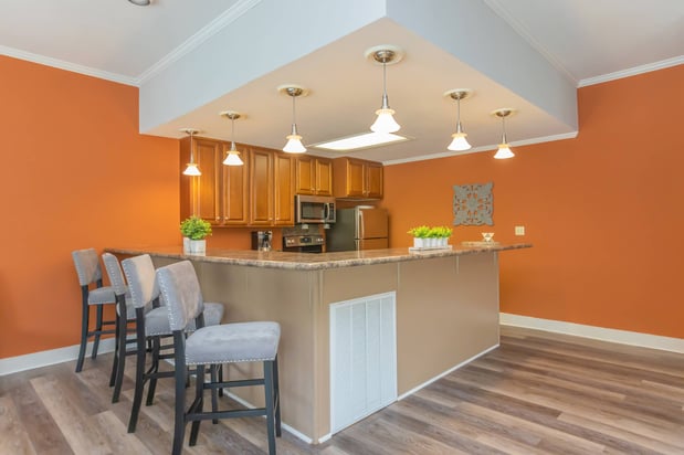 Images Pebble Creek Apartments