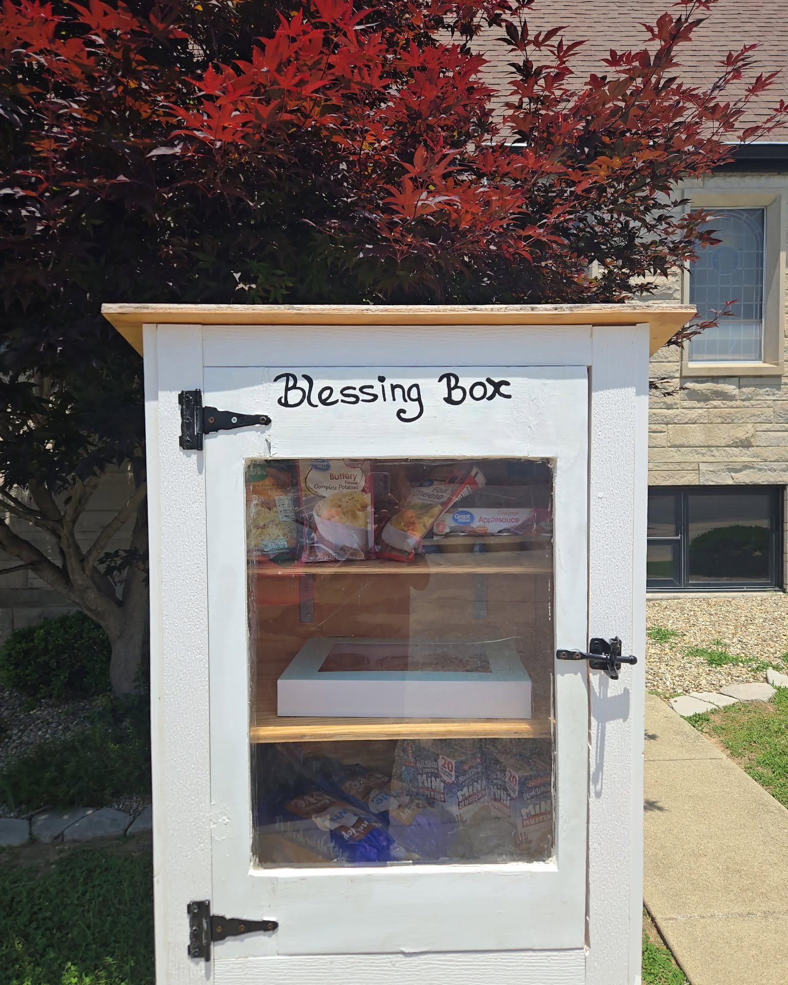 Take a look at the beautiful Blessing Box makeover at 7th and R Street in Bedford. Thank you, Sharon, for adding a little sunshine. If you need food, take what you need. If you have extra to share, leave what you can. Please help spread the word.