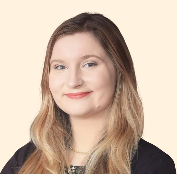 Images Carly Compton, Counselor