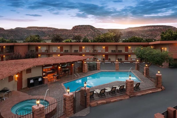 Images Best Western Red Hills