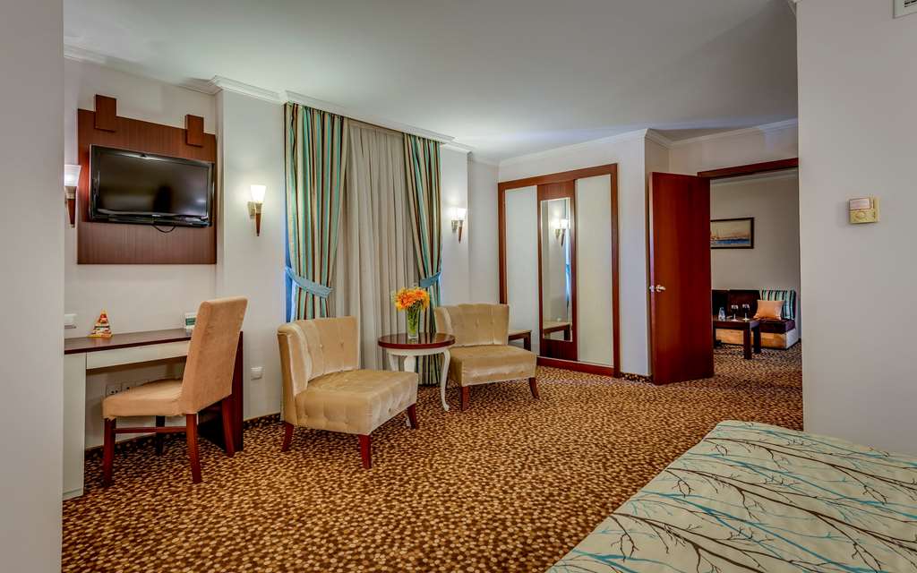 Images Best Western Plus Khan Hotel