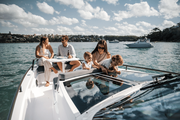 Images SeaEO Luxury Boat Charters