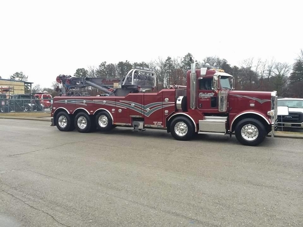 Images Roberts Towing and Recovery