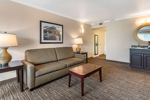 Images Best Western Plus Garden Court Inn
