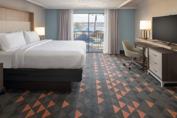 Images Holiday Inn Portland - Columbia Riverfront by IHG
