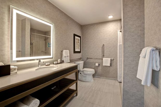 Images Embassy Suites by Hilton Rockford Riverfront