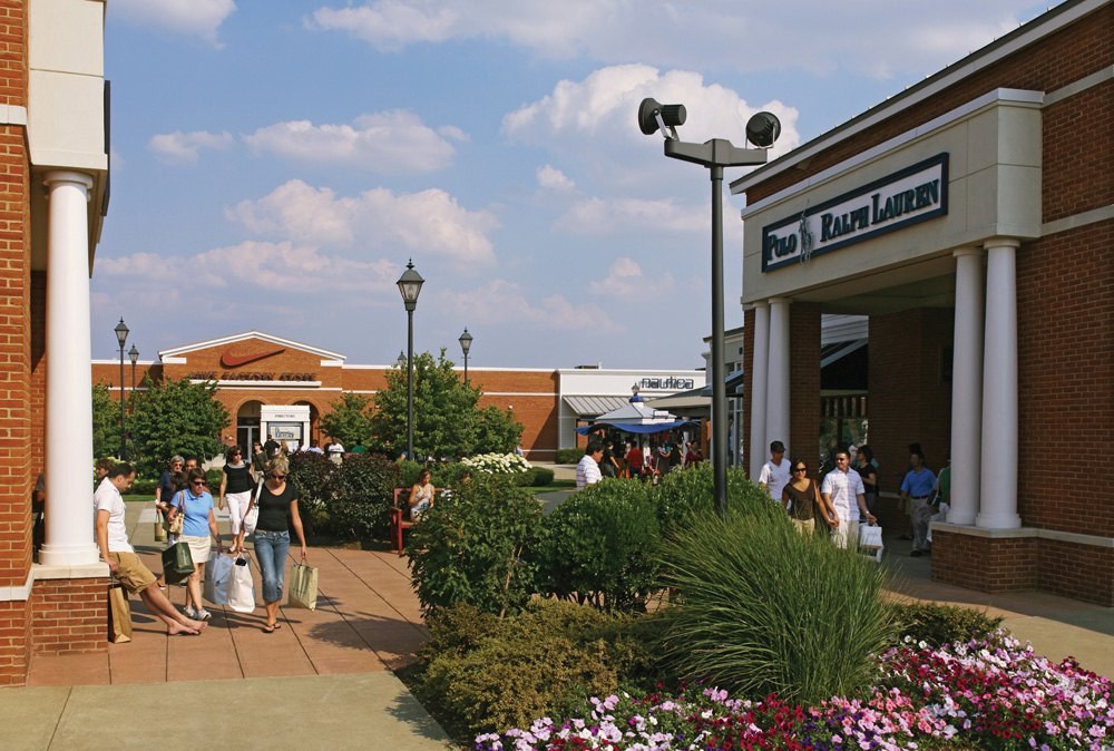 Leesburg Premium Outlets, 241 Fort Evans Rd NE, Leesburg, VA, Women's  Apparel - MapQuest