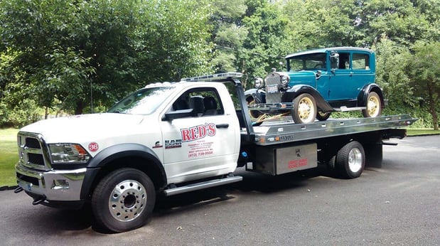 Images Red's Towing, Recovery, & Transport
