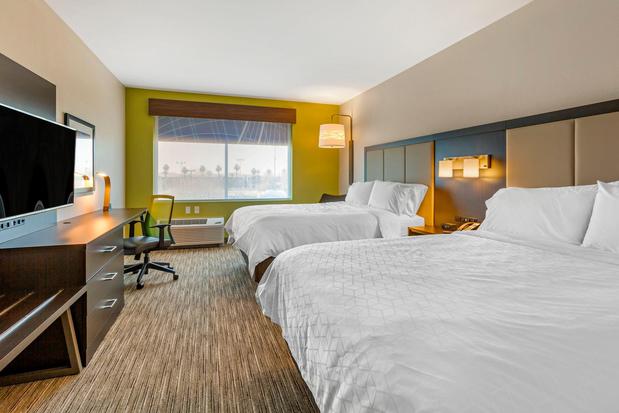 Images Holiday Inn Express & Suites Phoenix Dwtn - State Capitol by IHG