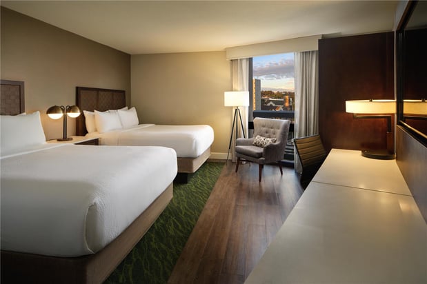 Images The DEXTRO Little Italy, BW Premier Collection