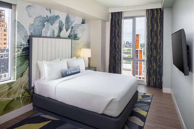 Images Hotel Indigo Flushing - LaGuardia by IHG