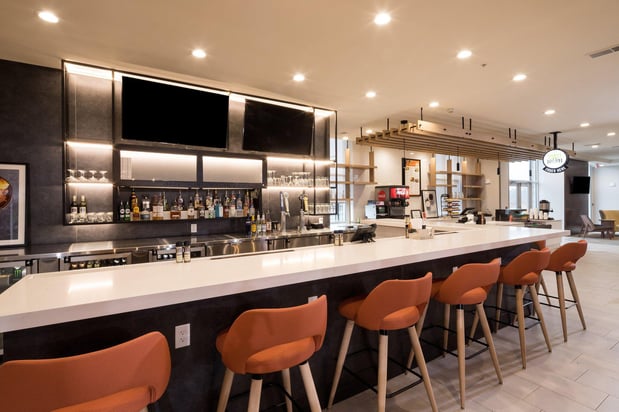Images Holiday Inn & Suites Detroit - Troy by IHG