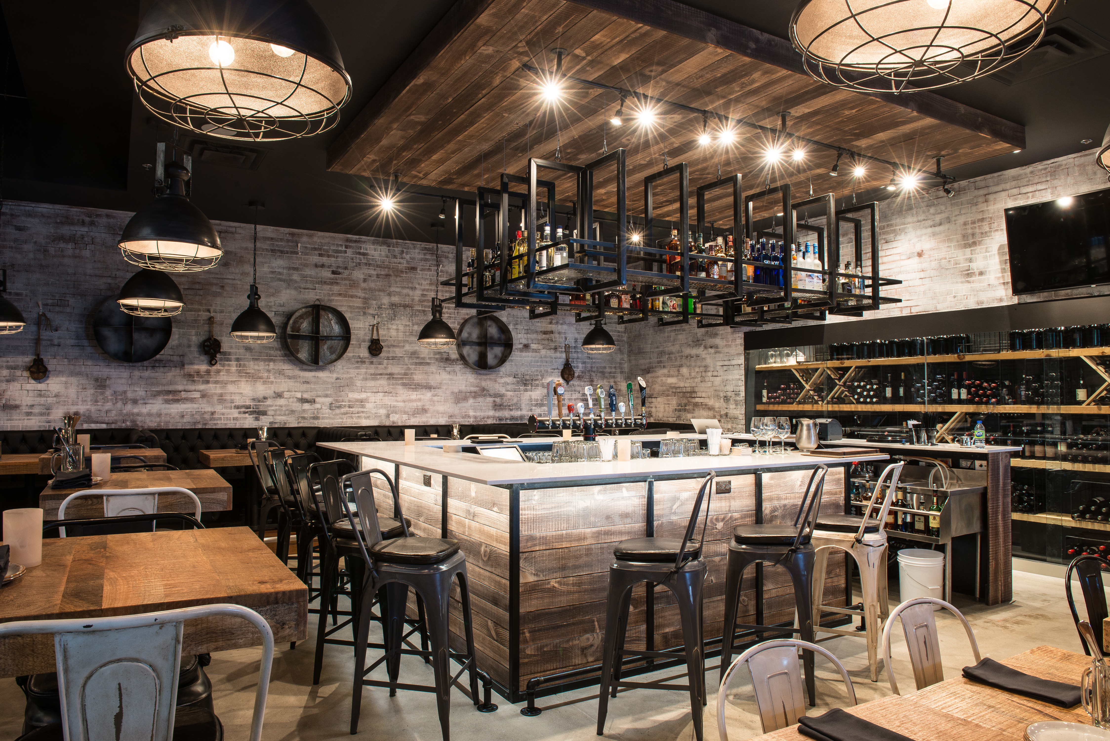 Industria Pizzeria + Bar