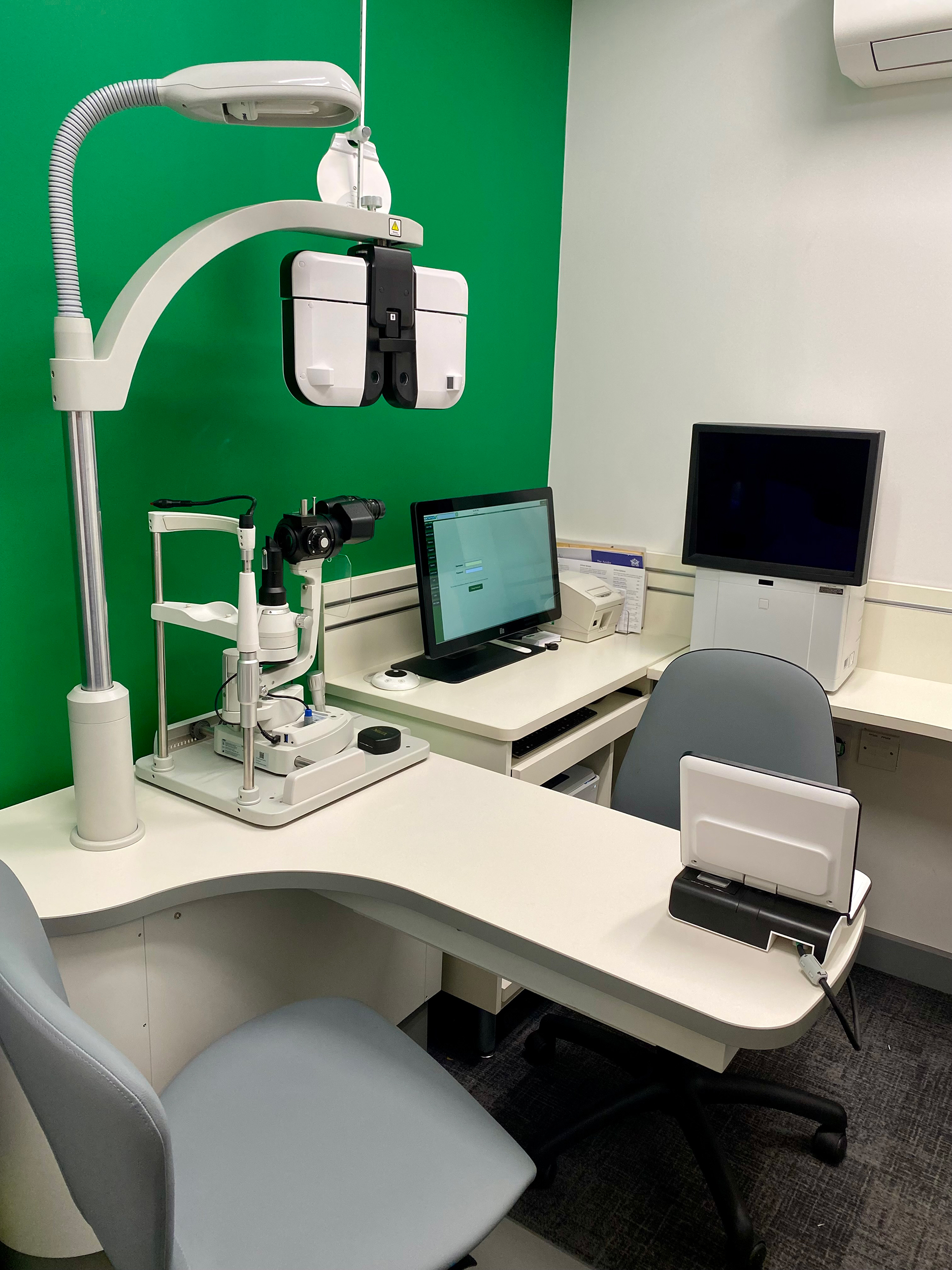 Specsavers Opticians and Audiologists - Milngavie