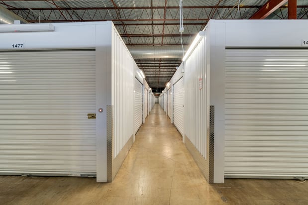 Images Storage Hub
