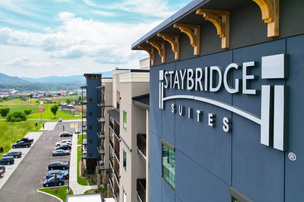 Images Staybridge Suites Pigeon Forge - Smoky Mtns by IHG