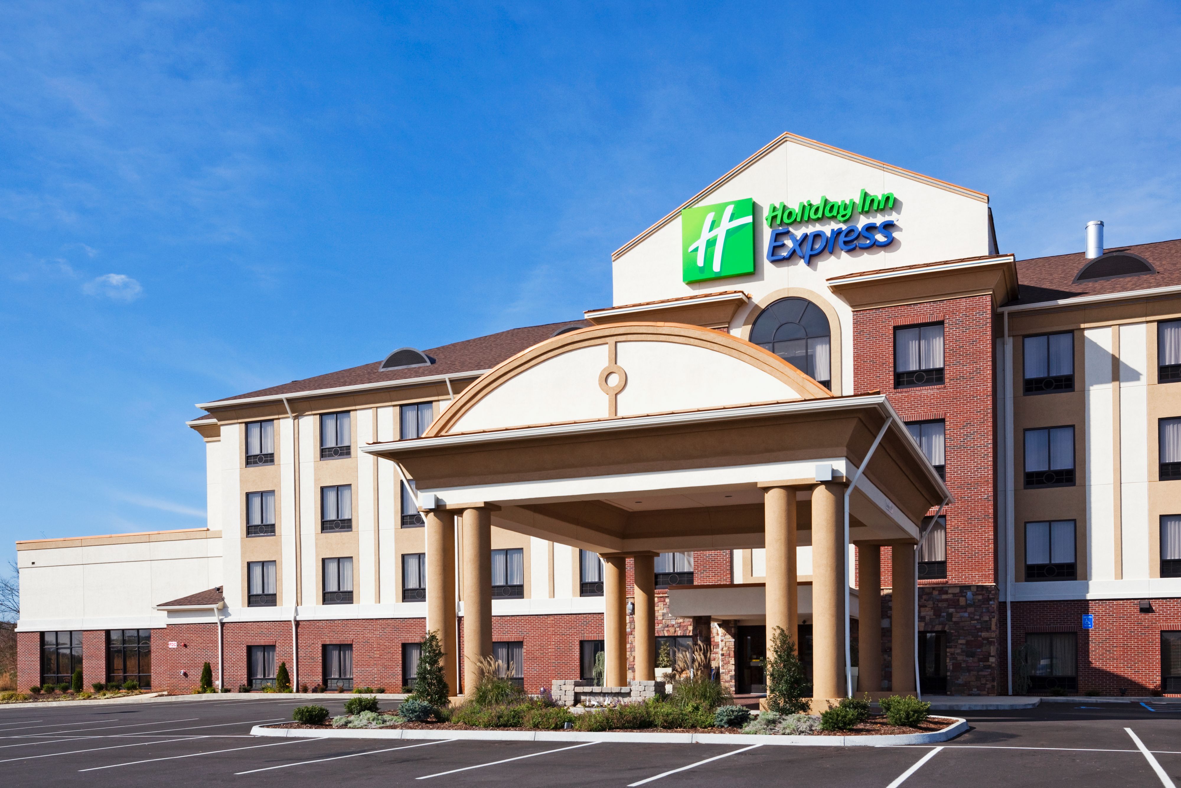 Holiday Inn Express & Suites Jasper Coupons Jasper TX near me | 8coupons