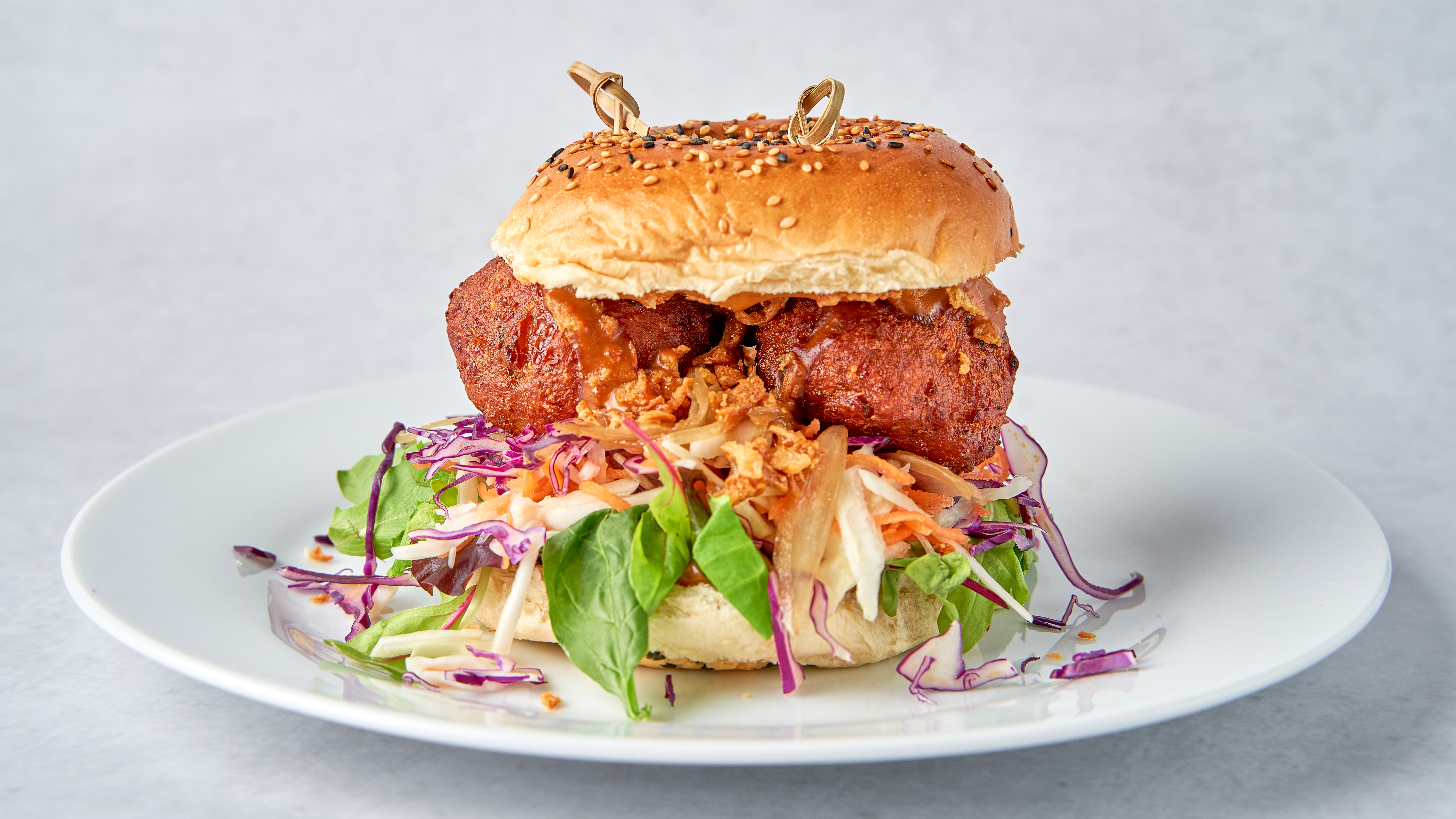 Humble-Meatball Burger-0985 vegan burger berlin mitte tiergarten