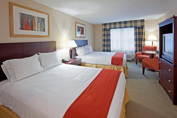 Images Holiday Inn Express & Suites Freeport - Brunswick Area, an IHG Hotel