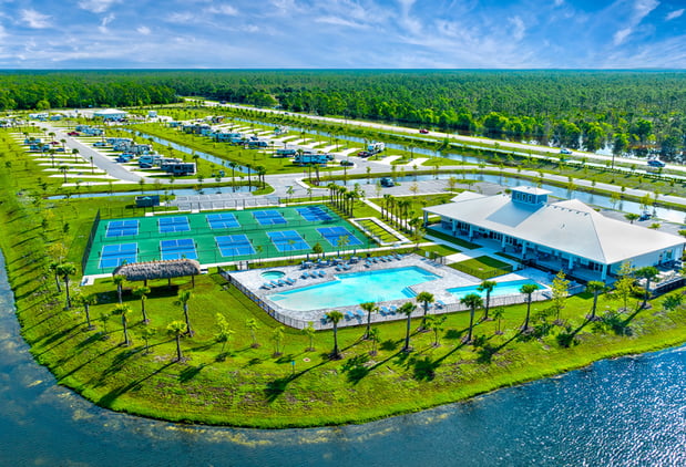 Images Encore Tranquility Lakes