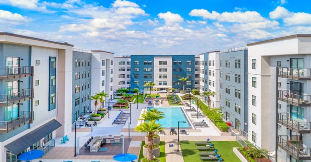 Images MAA 220 Riverside