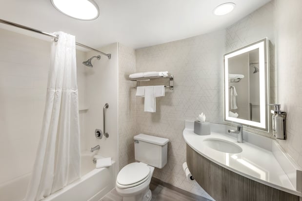 Images Holiday Inn Express Crestwood by IHG