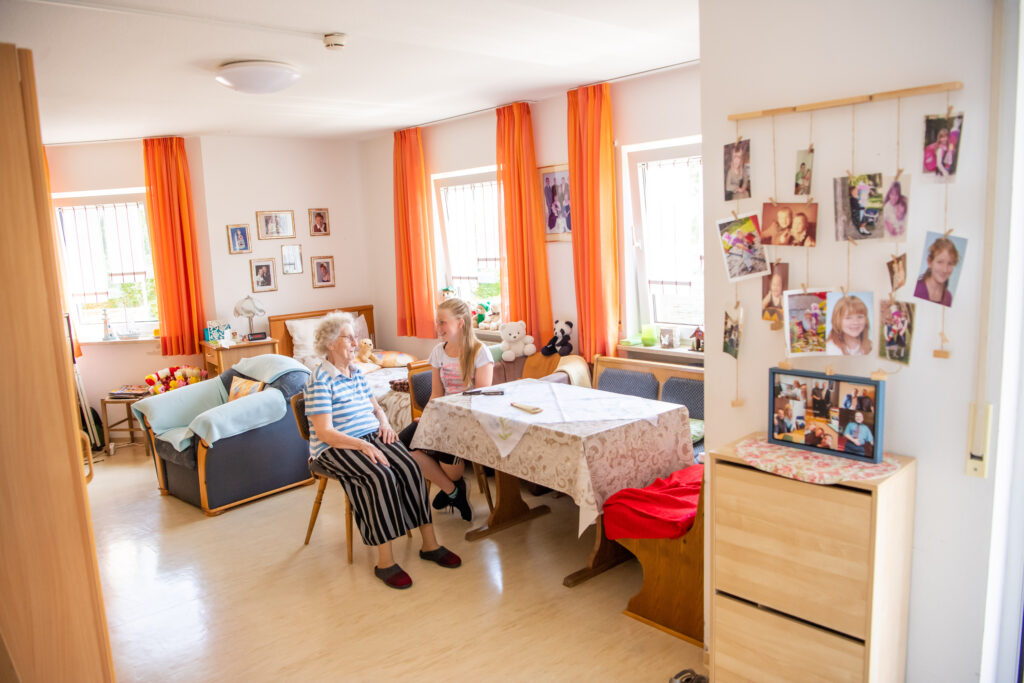 Bild 4 Zentrum für Betreuung und Pflege am Hofgarten Oettingen in Oettingen