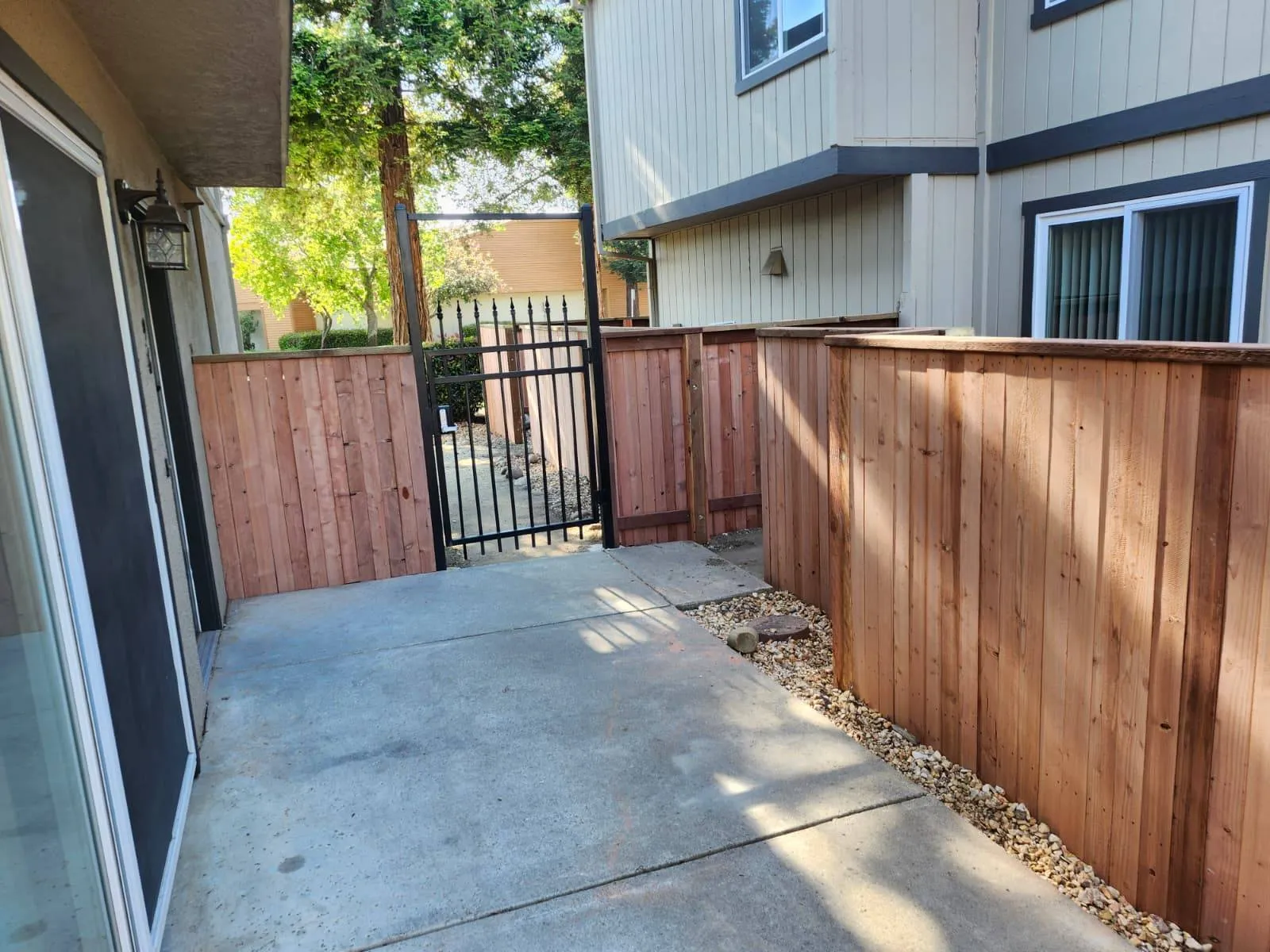 Andrade's Fence INC Image