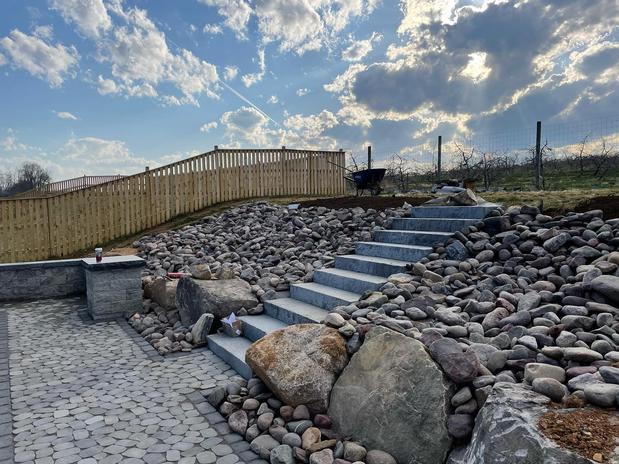 Images Mountain Strong Landscaping
