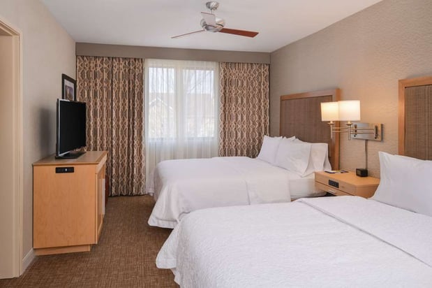 Images Hampton Inn & Suites Denver-Speer Boulevard