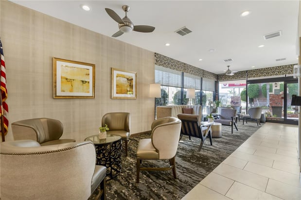 Images Best Western Plus Carriage Inn