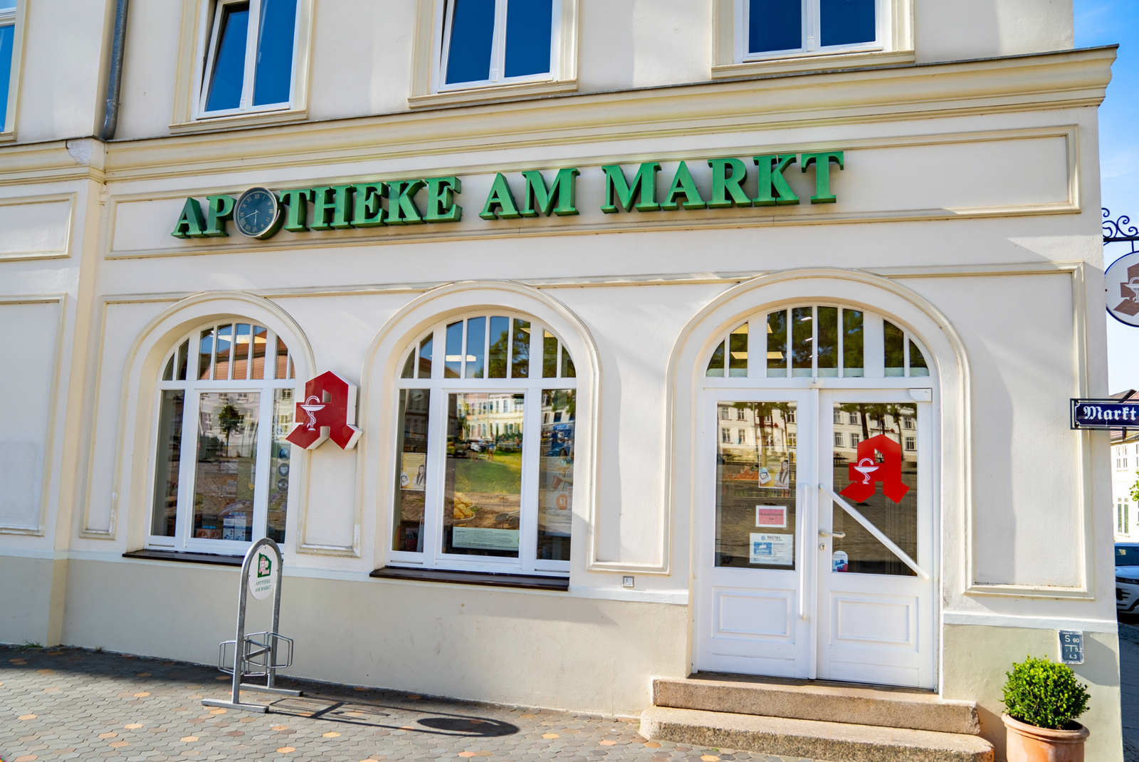 Apotheke am Markt, Markt 9 in Neustrelitz