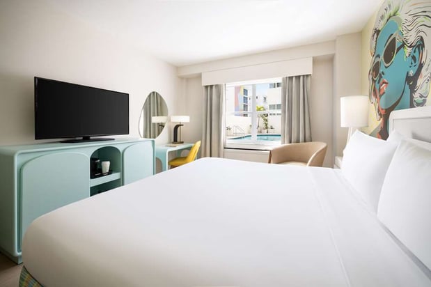 Images Hotel Continental Miami Beach, Tapestry Collection by Hilton