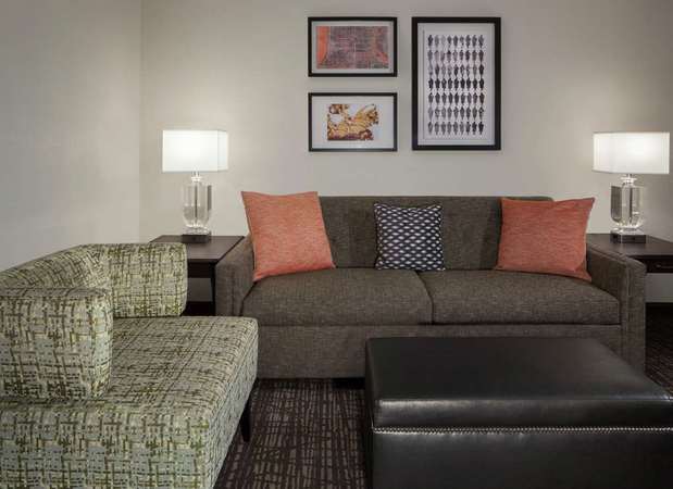 Images Embassy Suites by Hilton Philadelphia Airport