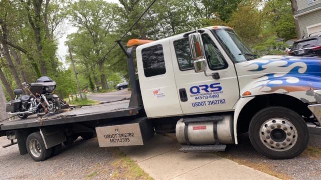 Quality Roadside Service and Towing Photo