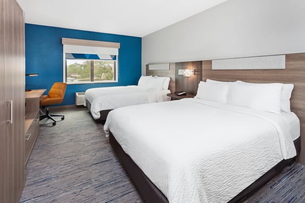Images Holiday Inn Express Cleveland Airport - Brook Park by IHG