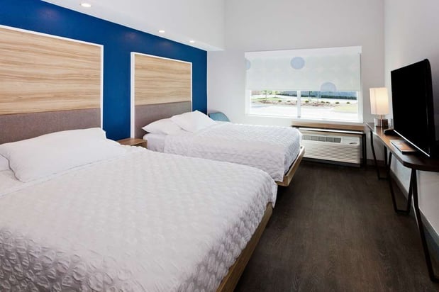 Images Tru by Hilton Auburn