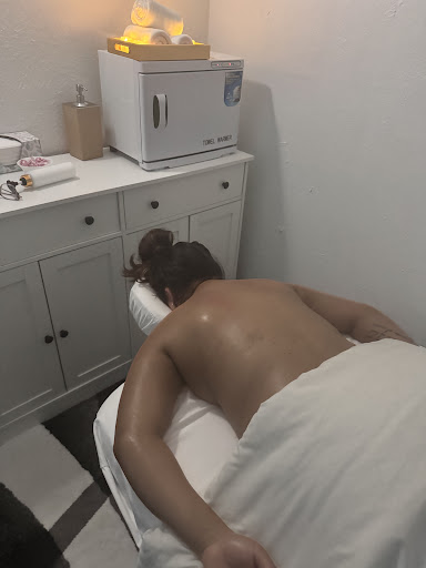 Images Kiki's massage LLC.
