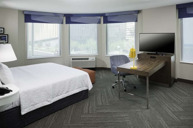 Images Hampton Inn & Suites Phoenix Downtown