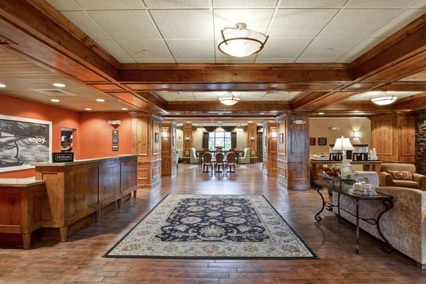 Images Hampton Inn & Suites New Hartford